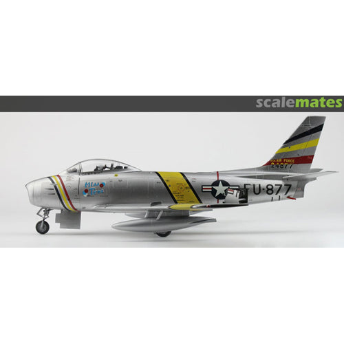 Sabre U.S Air Force F-86F-30 1/48 Scale Model